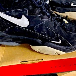 Nike air screech size 8